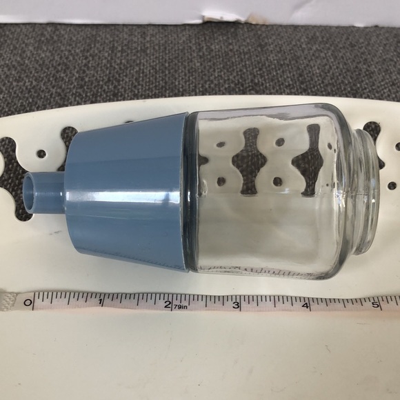 Sweet vintage Gemco sugar dispenser glass with a blue hard plastic screw-on top - Picture 5 of 6